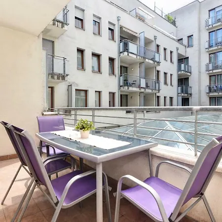 Central Passage Apartments By Vagabond Downtown * Budapest